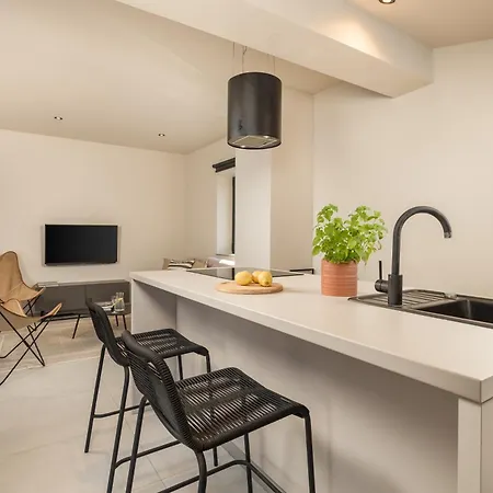 Apartament Frankola With Pool