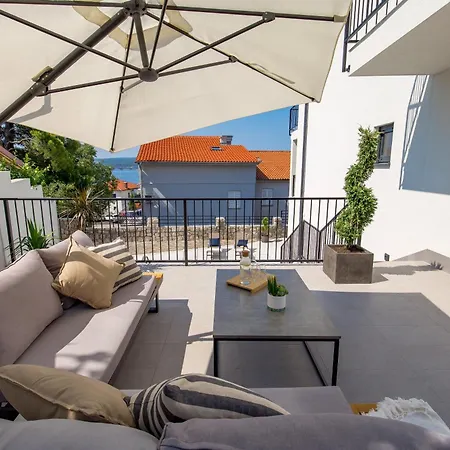 Frankola With Pool Apartament Crikvenica