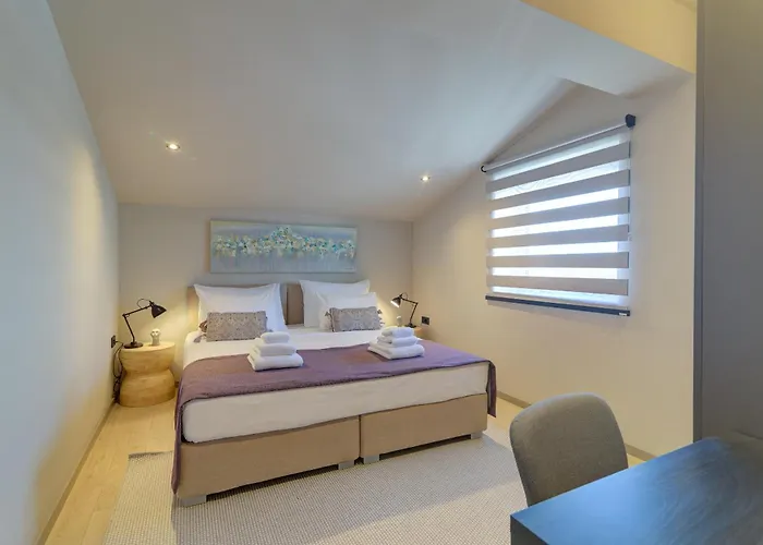 Apartment Frankola With Pool