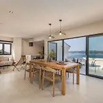 Frankola With Pool Apartament