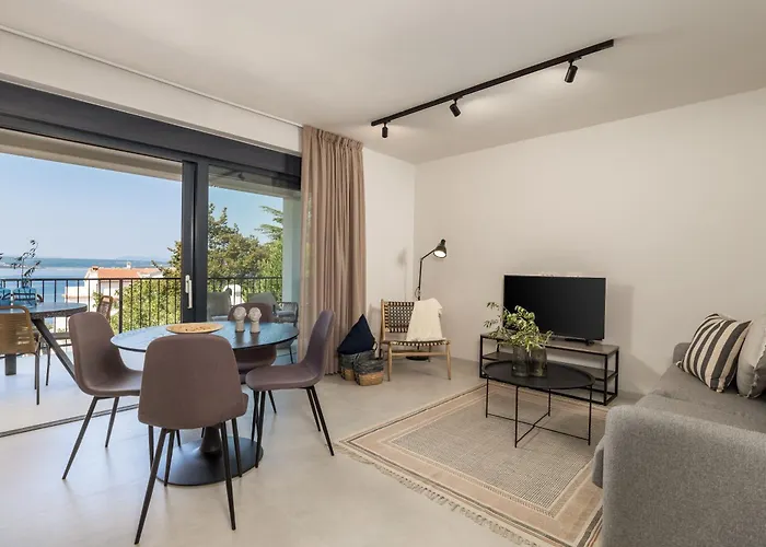 Frankola With Pool Appartement