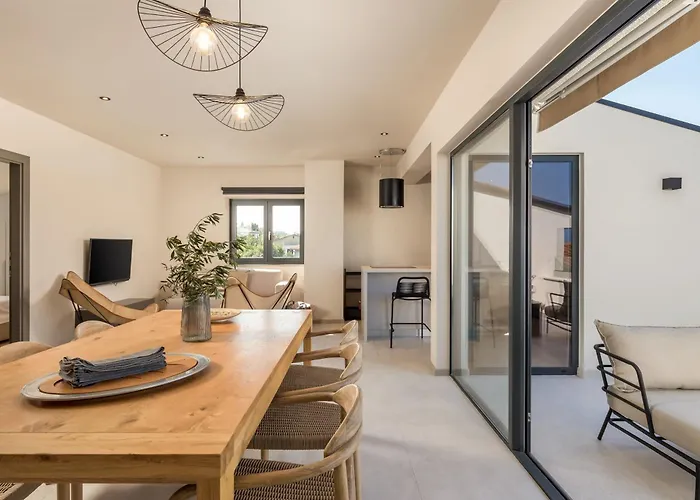 Frankola With Pool Appartement Crikvenica